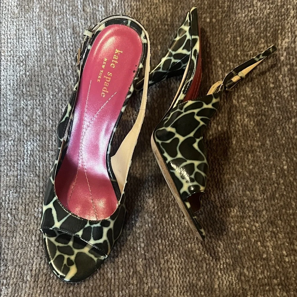 Kate Spade Giraffe Print Black and Cream Slingback Peep Toe Heels 9